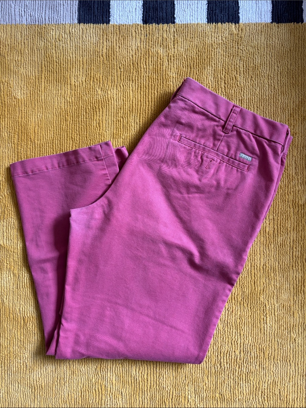 Izod Chinos